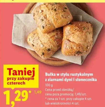 Bułka w stylu rustykalnym z ziarnami dyni i słonecznika