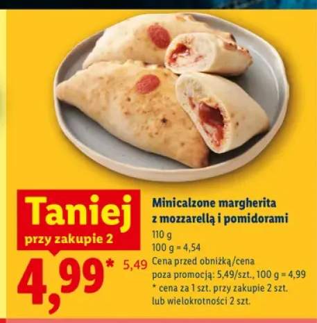 Minicalzone margherita z mozzarellą i pomidorami